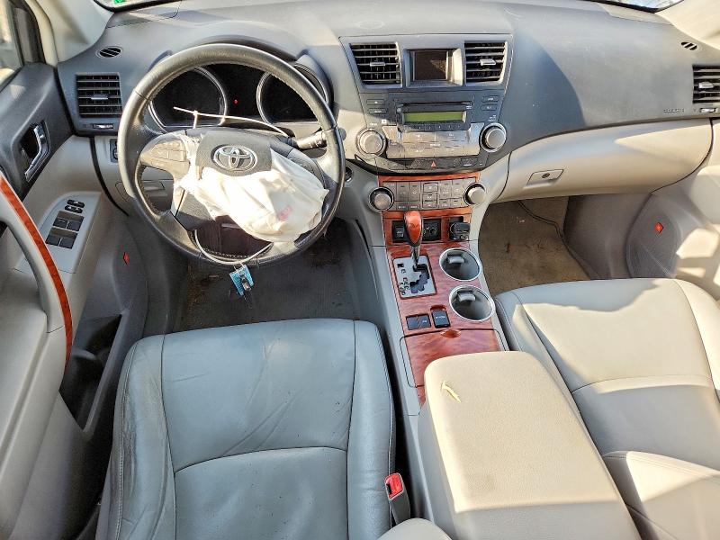 Photo 8 from auction – 2010 TOYOTA HIGHLANDER with VIN 5TDYK3EH5AS002063
