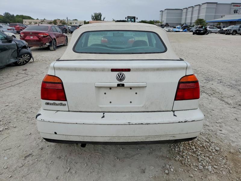 Photo 6 from auction – 1998 VOLKSWAGEN CABRIO with VIN 3VWAA81EXWM808675
