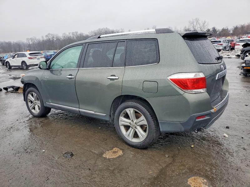 Zdjęcie 2 z aukcji – 2013 TOYOTA HIGHLANDER z VIN 5TDDK3EH1DS193581
