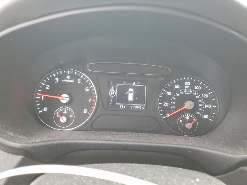 Photo 9 from auction – 2017 KIA SORENTO LX with VIN 5XYPG4A37HG262565