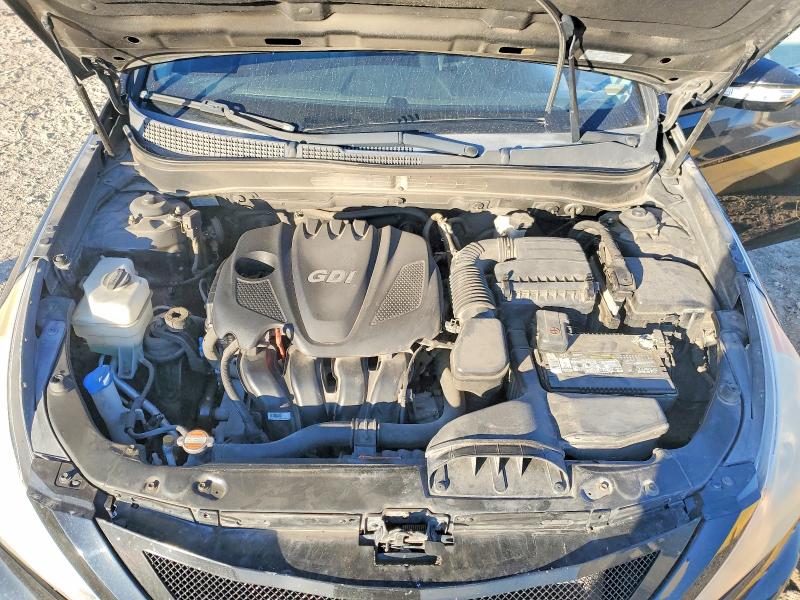 Photo 11 from auction – 2011 HYUNDAI SONATA SE with VIN 5NPEC4AC2BH005834