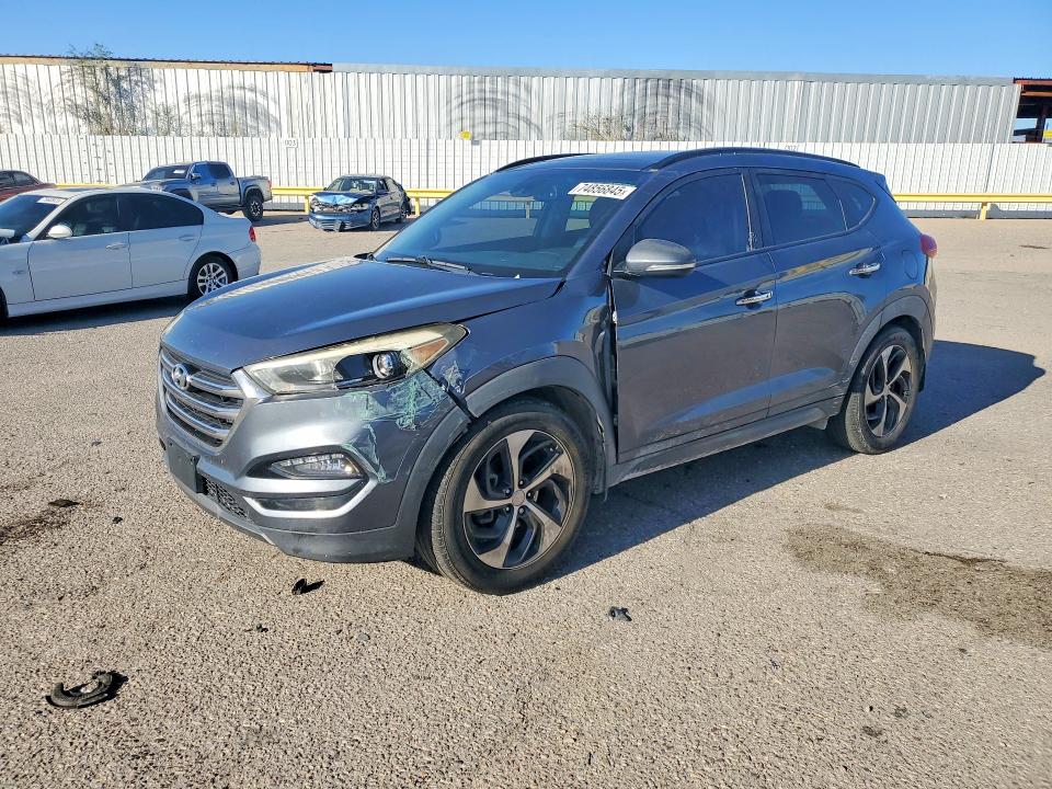 HYUNDAI TUCSON 2016 with VIN KM8J33A23GU087355 - Photo from auction