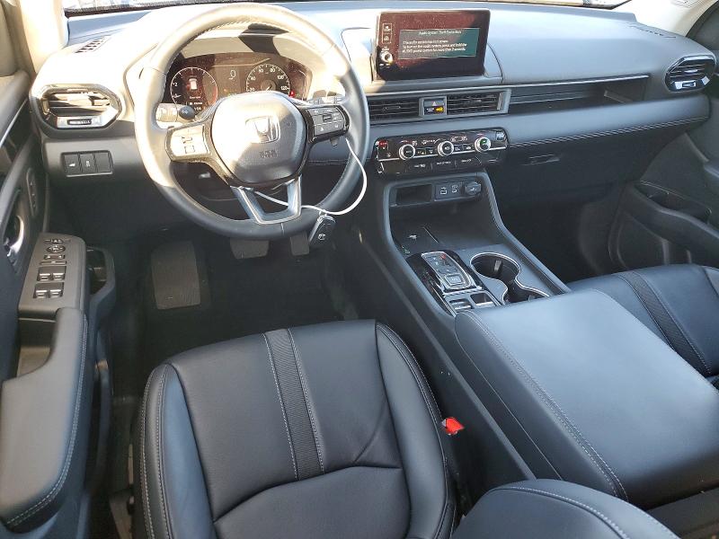 Photo 8 from auction – 2025 HONDA PILOT TOUR with VIN 5FNYG2H75SB027422