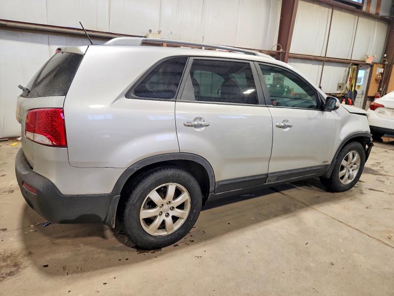 Photo 3 from auction – 2012 KIA SORENTO with VIN 5XYKTCA65CG286995