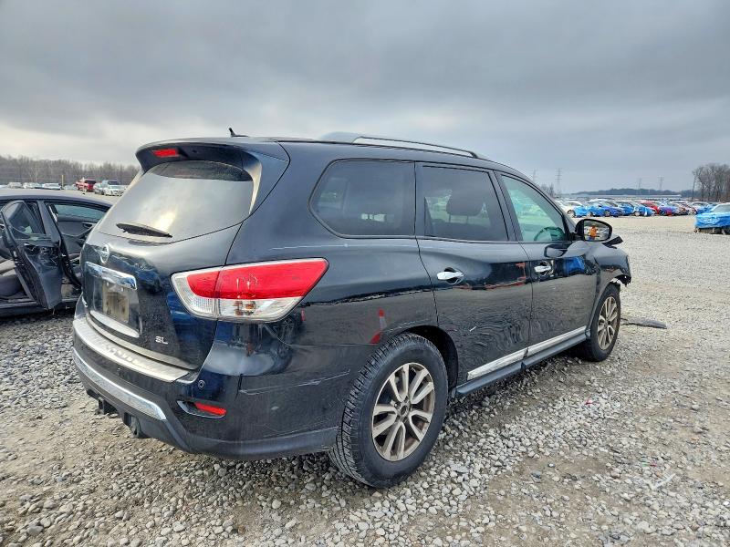 Photo 3 from auction – 2015 NISSAN PATHFINDER with VIN 5N1AR2MN9FC680477