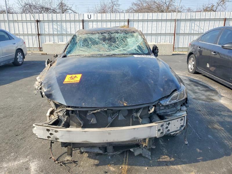 Photo 5 from auction – 2019 LEXUS IS 300 with VIN JTHBA1D28K5093944