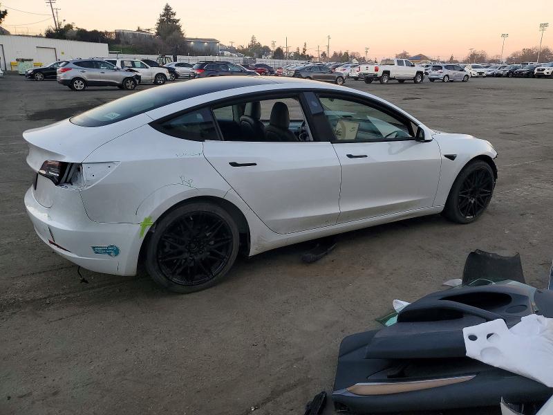 Photo 3 from auction – 2023 TESLA MODEL 3 with VIN 5YJ3E1EA6PF694274