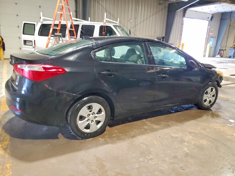 Photo 3 from auction – 2016 KIA FORTE LX with VIN KNAFK4A60G5552252