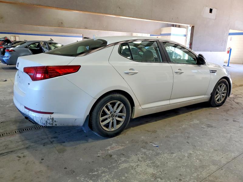 Photo 3 from auction – 2011 KIA OPTIMA LX with VIN KNAGM4A70B5074950
