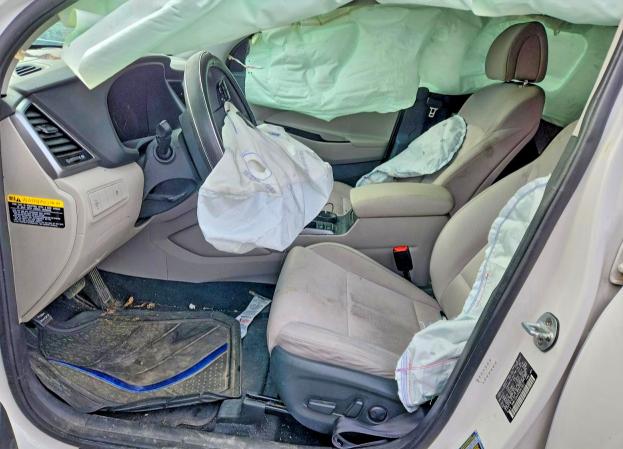Photo 7 from auction – 2017 HYUNDAI TUCSON LIM with VIN KM8J33A41HU567607