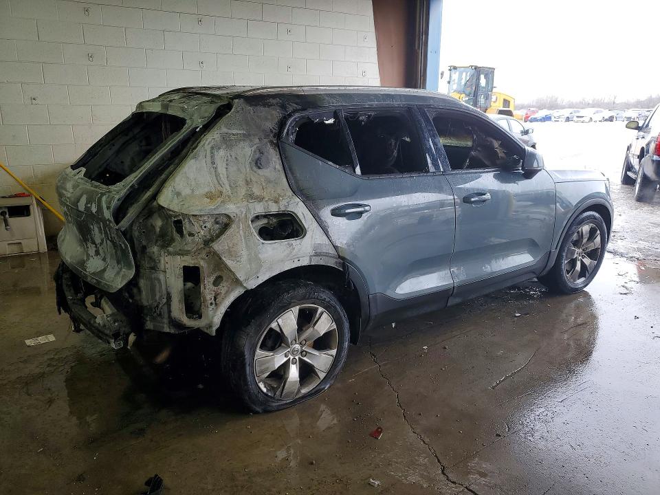 Photo 3 from auction – 2020 VOLVO XC40 with VIN YV4AC2HK8L2309248