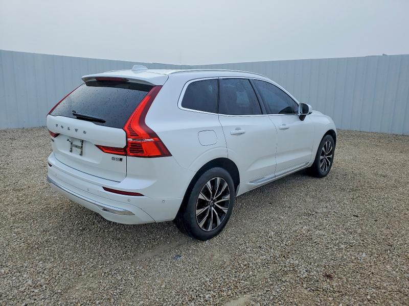 Photo 3 from auction – 2023 VOLVO XC60 PLUS with VIN YV4L12RE0P1257598