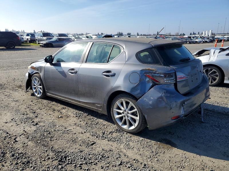 Photo 2 from auction – 2013 LEXUS CT 200 with VIN JTHKD5BH9D2164840