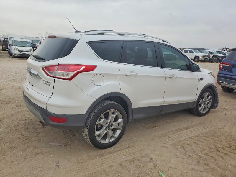 Photo 3 from auction – 2016 FORD ESCAPE with VIN 1FMCU0J95GUC57328