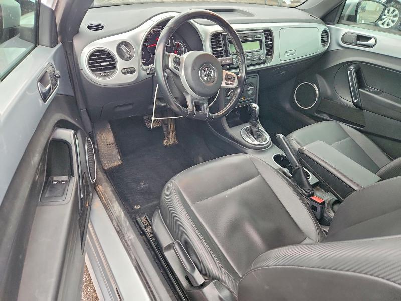 Photo 8 from auction – 2014 VOLKSWAGEN BEETLE with VIN 3VWJX7AT5EM631393