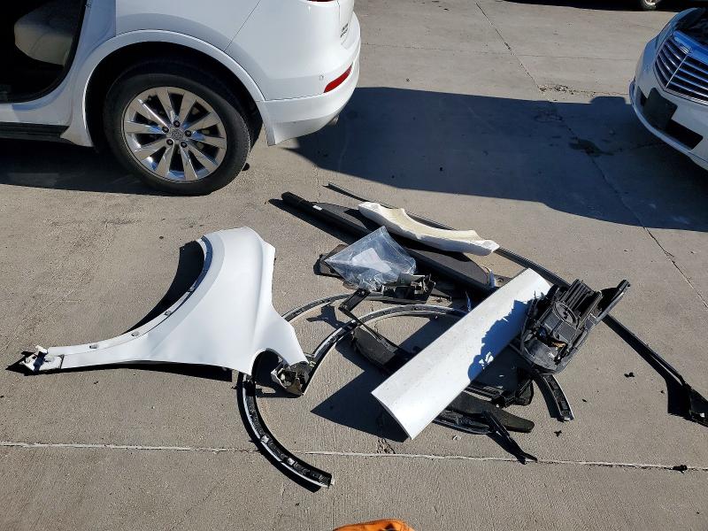 Photo 13 from auction – 2018 BUICK ENVISION E with VIN LRBFX1SA8JD024833