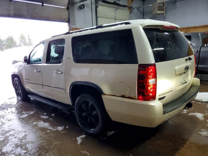 Photo 2 from auction – 2010 CHEVROLET SUBURBAN K with VIN 1GNUKKE33AR272928