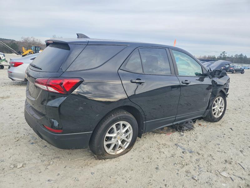 Photo 3 from auction – 2022 CHEVROLET EQUINOX LS with VIN 2GNAXFEV3N6152822