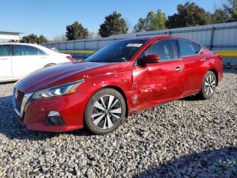 NISSAN ALTIMA SV 2019 with VIN 1N4BL4DV5KC111504 - Photo from auction