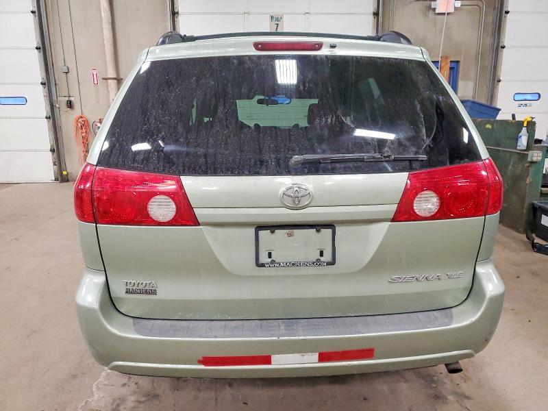 Photo 6 from auction – 2006 TOYOTA SIENNA with VIN 5TDZA22C76S471401