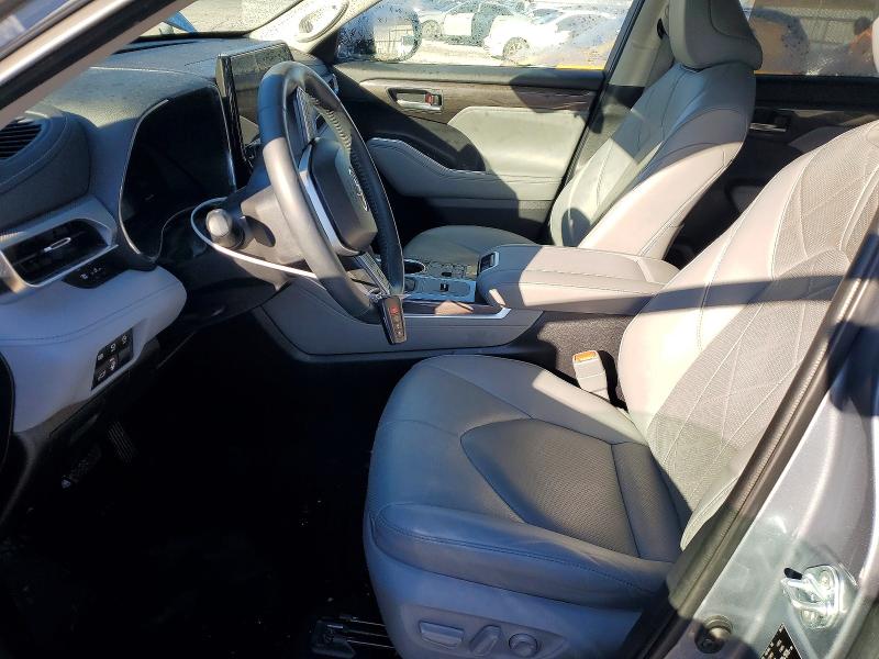 Zdjęcie 7 z aukcji – 2023 TOYOTA HIGHLANDER z VIN 5TDKDRAH7PS046423