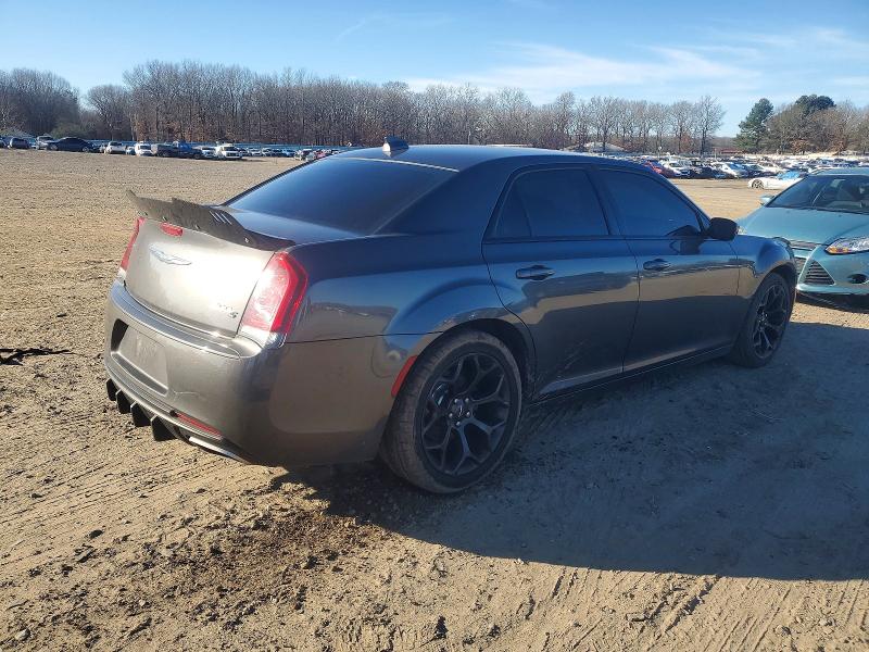 Photo 3 from auction – 2019 CHRYSLER 300 with VIN 2C3CCABG0KH542366