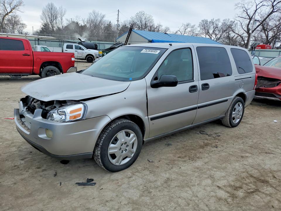 CHEVROLET UPLANDER 2006 with VIN 1GNDV23L46D214180 - Photo from auction