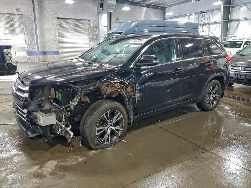 TOYOTA HIGHLANDER 2018 with VIN 5TDBZRFHXJS834162 - Photo from auction