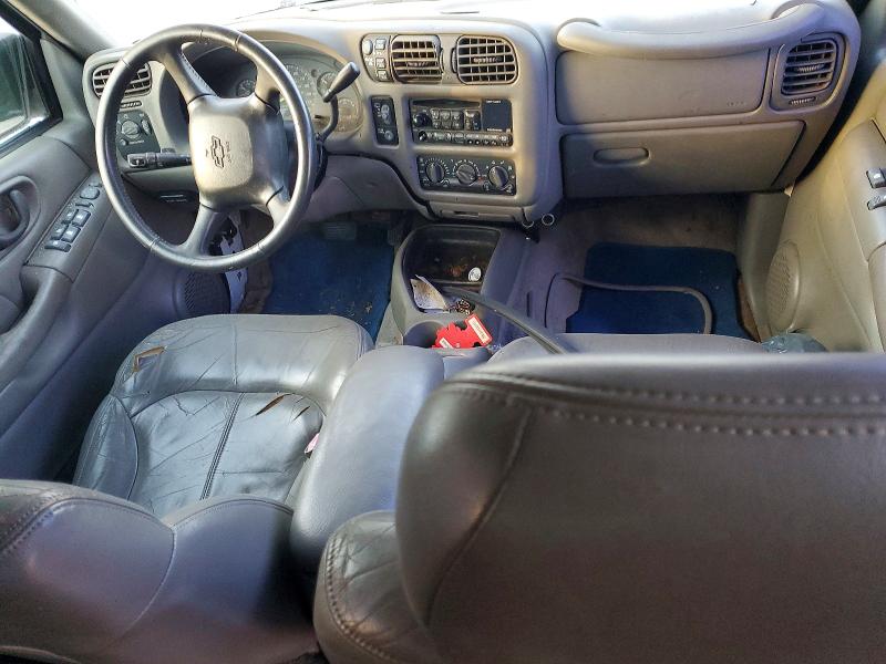 Photo 8 from auction – 2000 CHEVROLET BLAZER with VIN 1GNDT13W1Y2107600