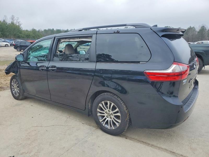 Photo 2 from auction – 2020 TOYOTA SIENNA with VIN 5TDYZ3DC1LS065195