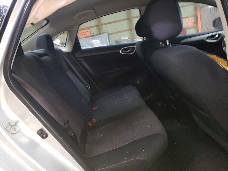Photo 10 from auction – 2015 NISSAN SENTRA S with VIN 3N1AB7AP5FL662206
