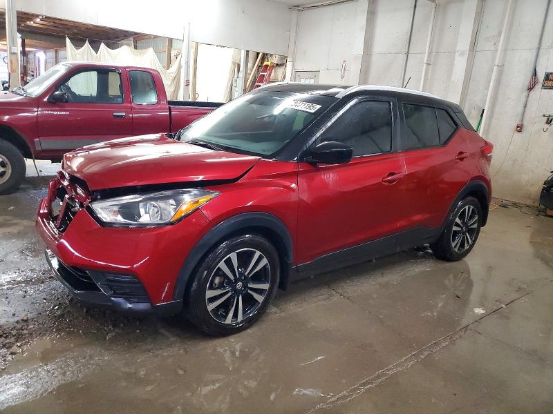 NISS KICKS 2018 with VIN 3N1CP5CU7JL502712 - Photo from auction