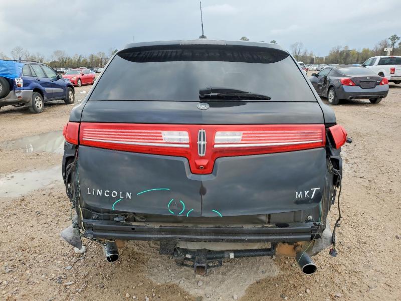 Zdjęcie 6 z aukcji – 2011 LINCOLN MKT z VIN 2LMHJ5FR1BBJ50493