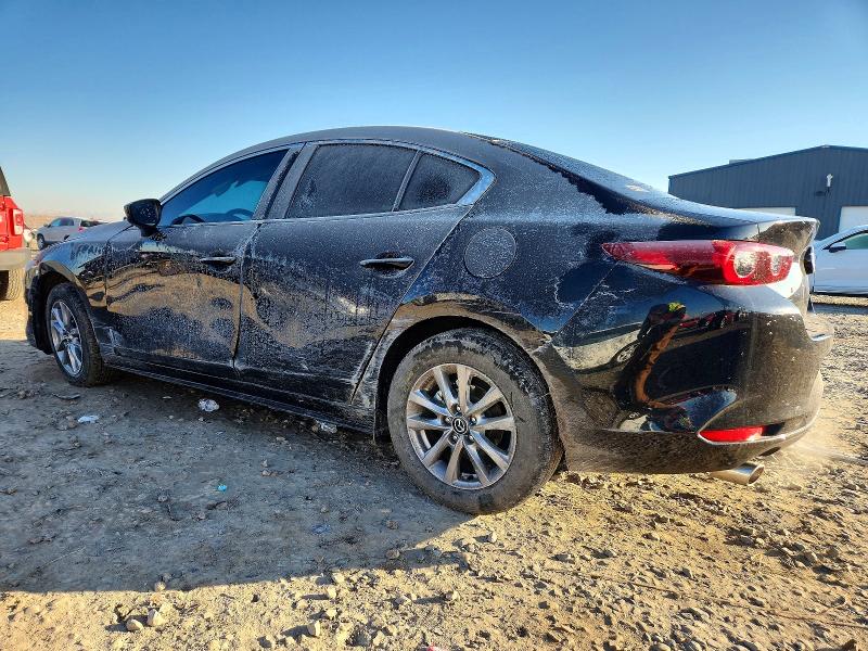 Photo 2 from auction – 2022 MAZDA 3 with VIN 3MZBPAA74NM307419
