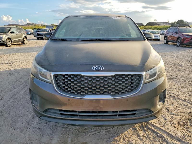 Photo 5 from auction – 2016 KIA SEDONA LX with VIN KNDMB5C11G6211941