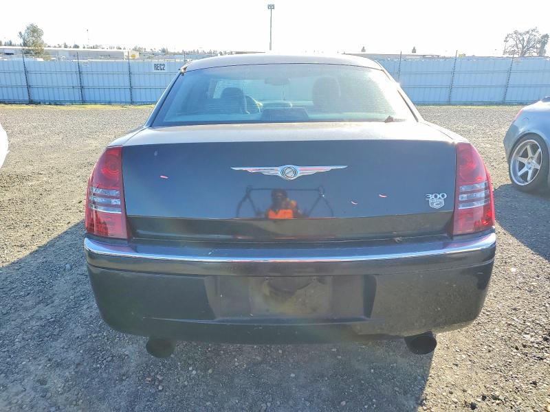 Photo 6 from auction – 2006 CHRYSLER 300C with VIN 2C3KA63H36H157489