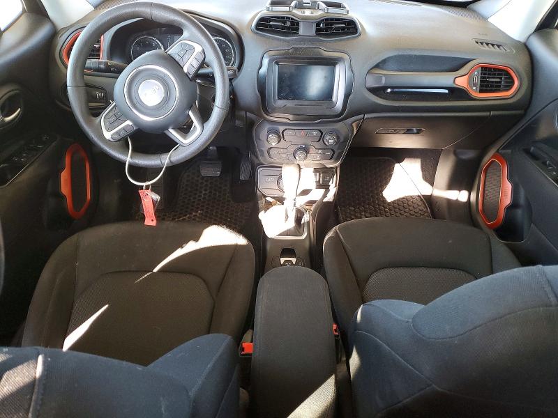 Photo 8 from auction – 2018 JEEP RENEGADE with VIN ZACCJBAB8JPH88799