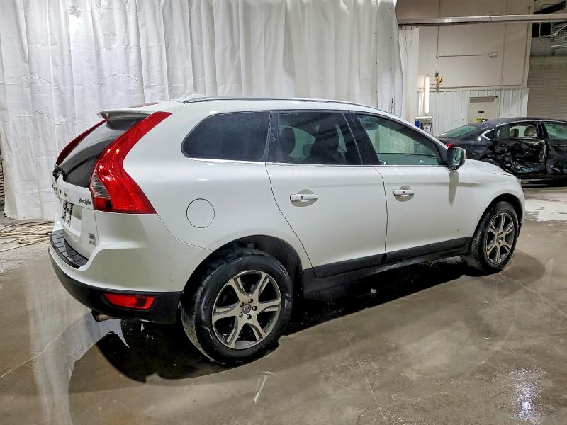 Photo 3 from auction – 2012 VOLVO XC60 T6 with VIN YV4902DZ0C2255295