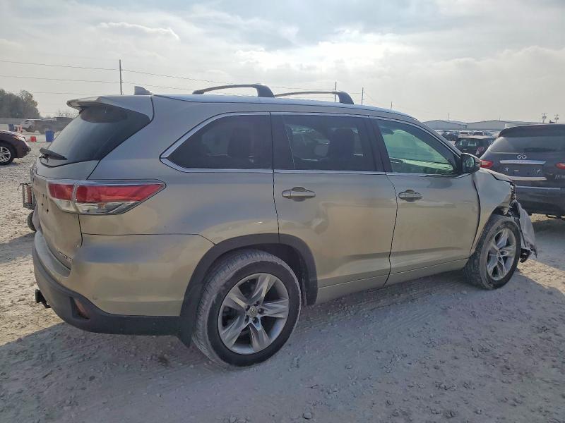 Photo 3 from auction – 2015 TOYOTA HIGHLANDER with VIN 5TDDKRFH5FS120279