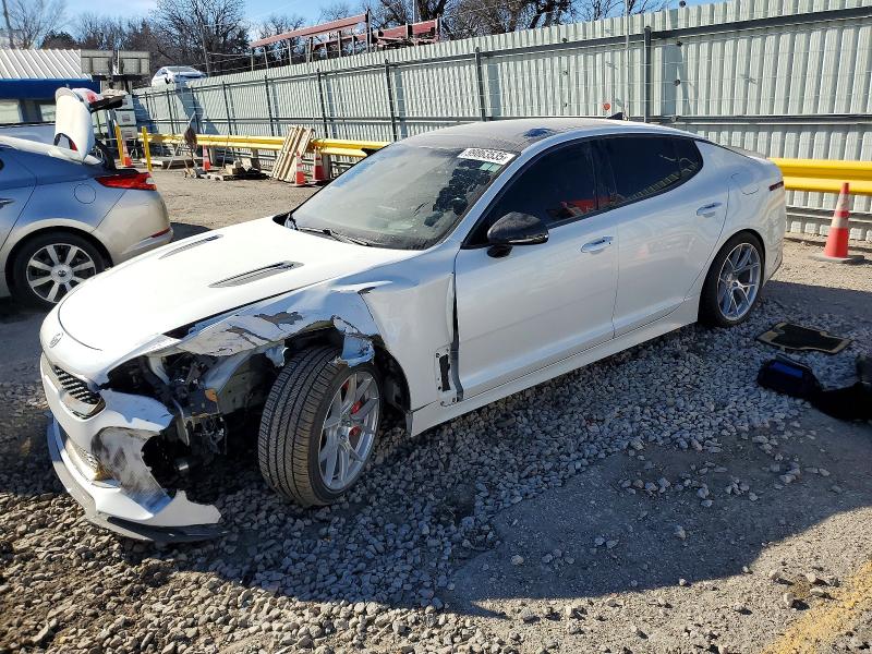 KIA STINGER GT 2018 with VIN KNAE55LC6J6040217 - Photo from auction