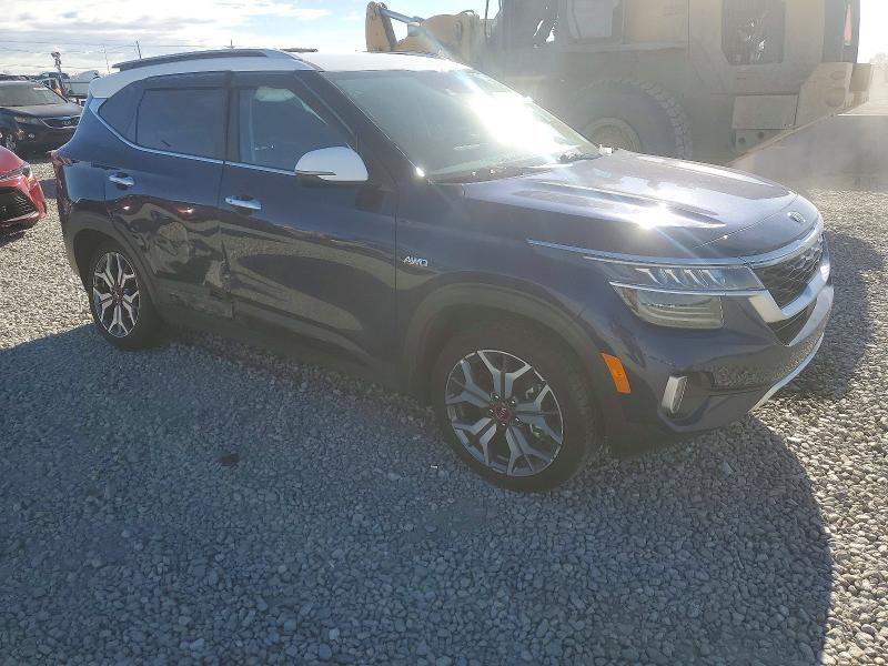 Photo 4 from auction – 2021 KIA SELTOS SX with VIN KNDETCA20M7208021