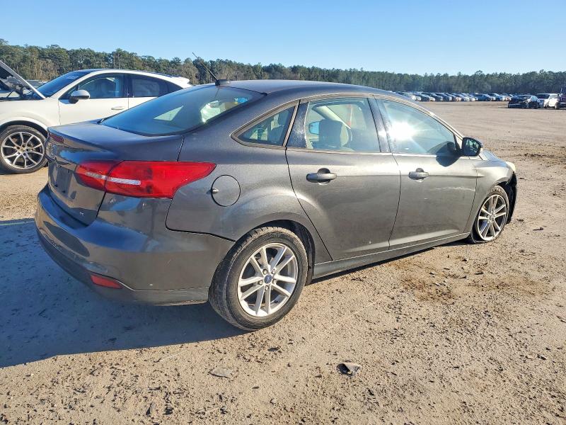Photo 3 from auction – 2017 FORD FOCUS SE with VIN 1FADP3F29HL269413