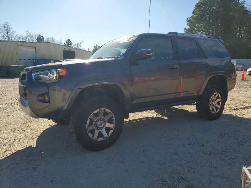 Photo 1 from auction – 2014 TOYOTA 4RUNNER SR with VIN JTEBU5JR1E5181042