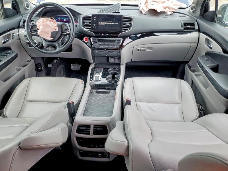 Photo 8 from auction – 2019 HONDA PILOT TOUR with VIN 5FNYF6H60KB017107