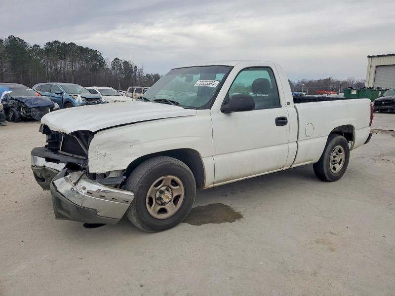 CHEVROLET SILVERADO 2004 with VIN 1GCEC14Z24Z237036 - Photo from auction