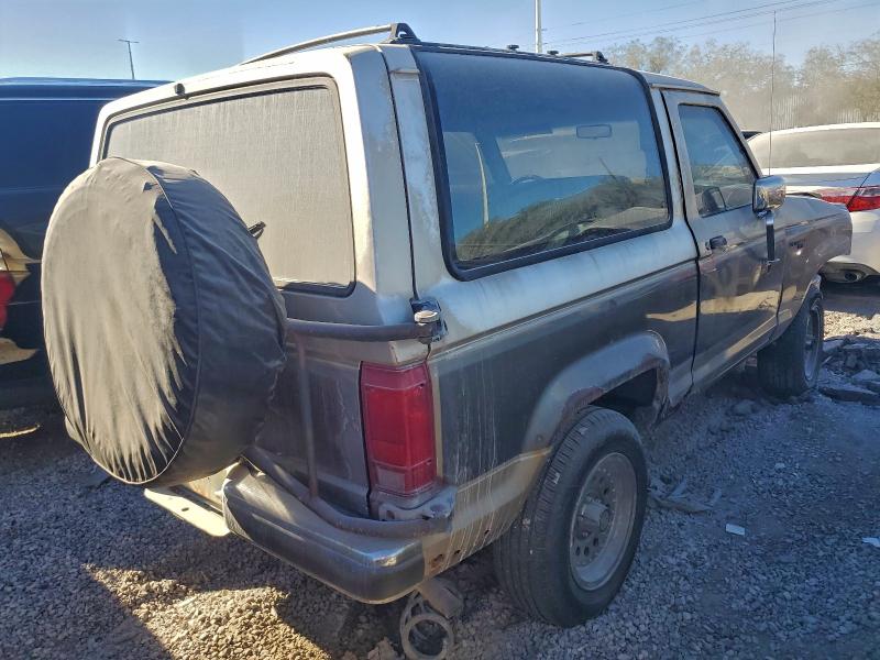 Photo 3 from auction – 1990 FORD BRONCO II with VIN 1FMCU14T1LUA06717