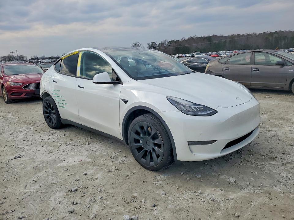 Photo 4 from auction – 2021 TESLA MODEL Y with VIN 5YJYGDED0MF103718