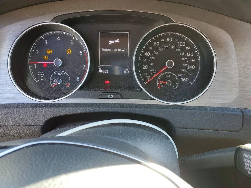 Photo 9 from auction – 2017 VOLKSWAGEN GOLF S with VIN 3VW217AU2HM032681