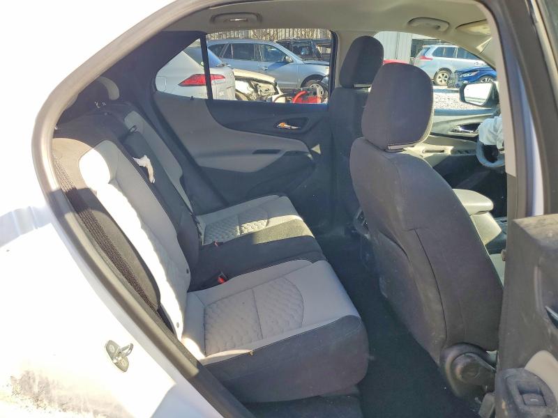 Photo 10 from auction – 2018 CHEVROLET EQUINOX with VIN 2GNAXJEV1J6173066