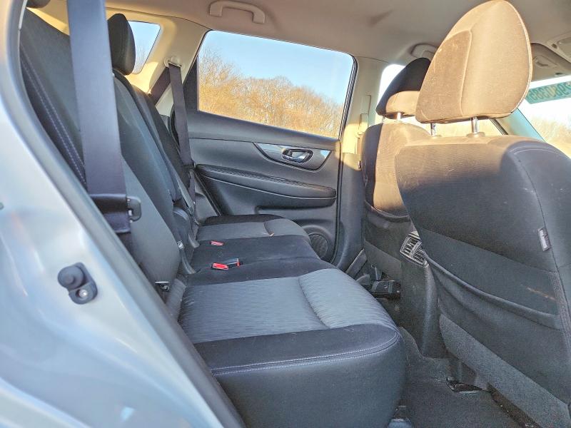 Photo 11 from auction – 2017 NISSAN ROGUE S with VIN JN8AT2MV9HW271889